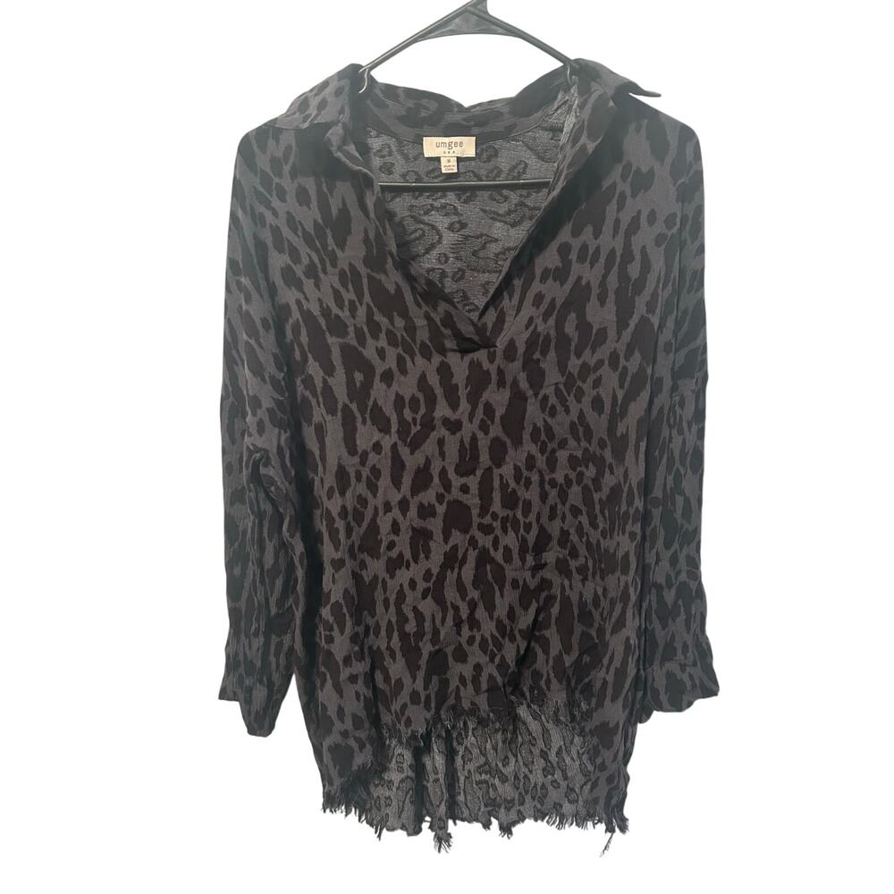 Umgee Medium Cheetah Leopard Print Black and Gray Blouse